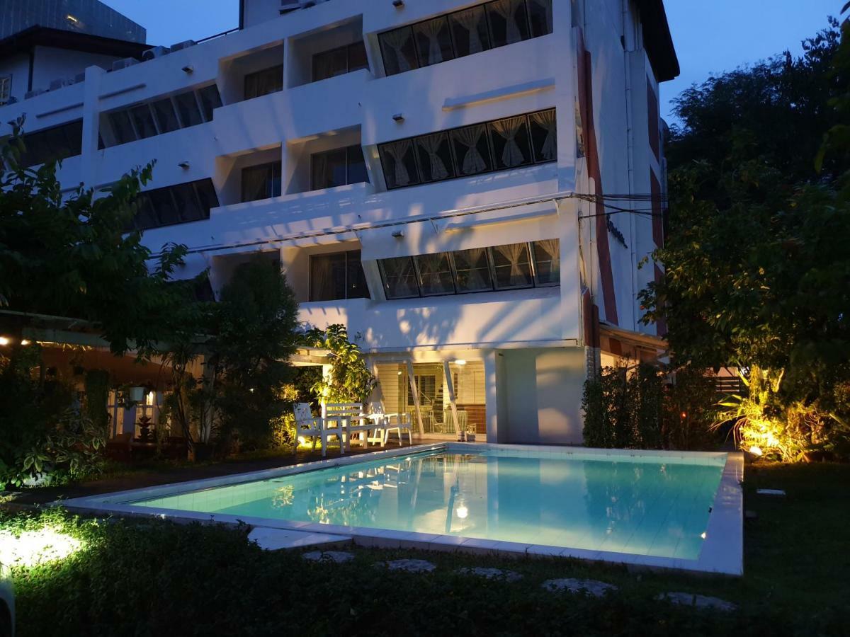 维玛拉套房酒店 曼谷 外观 照片